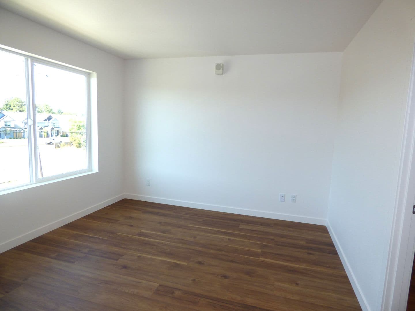 Lebanon Apartment: 50 Market St