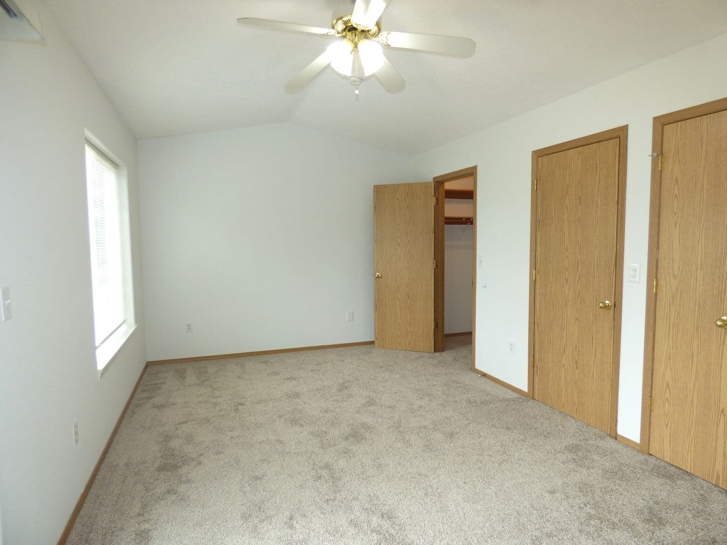 Amity Apartment: 102/104/106 Rice LN