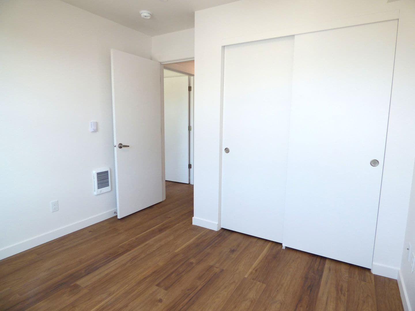 Lebanon Apartment: 50 Market St