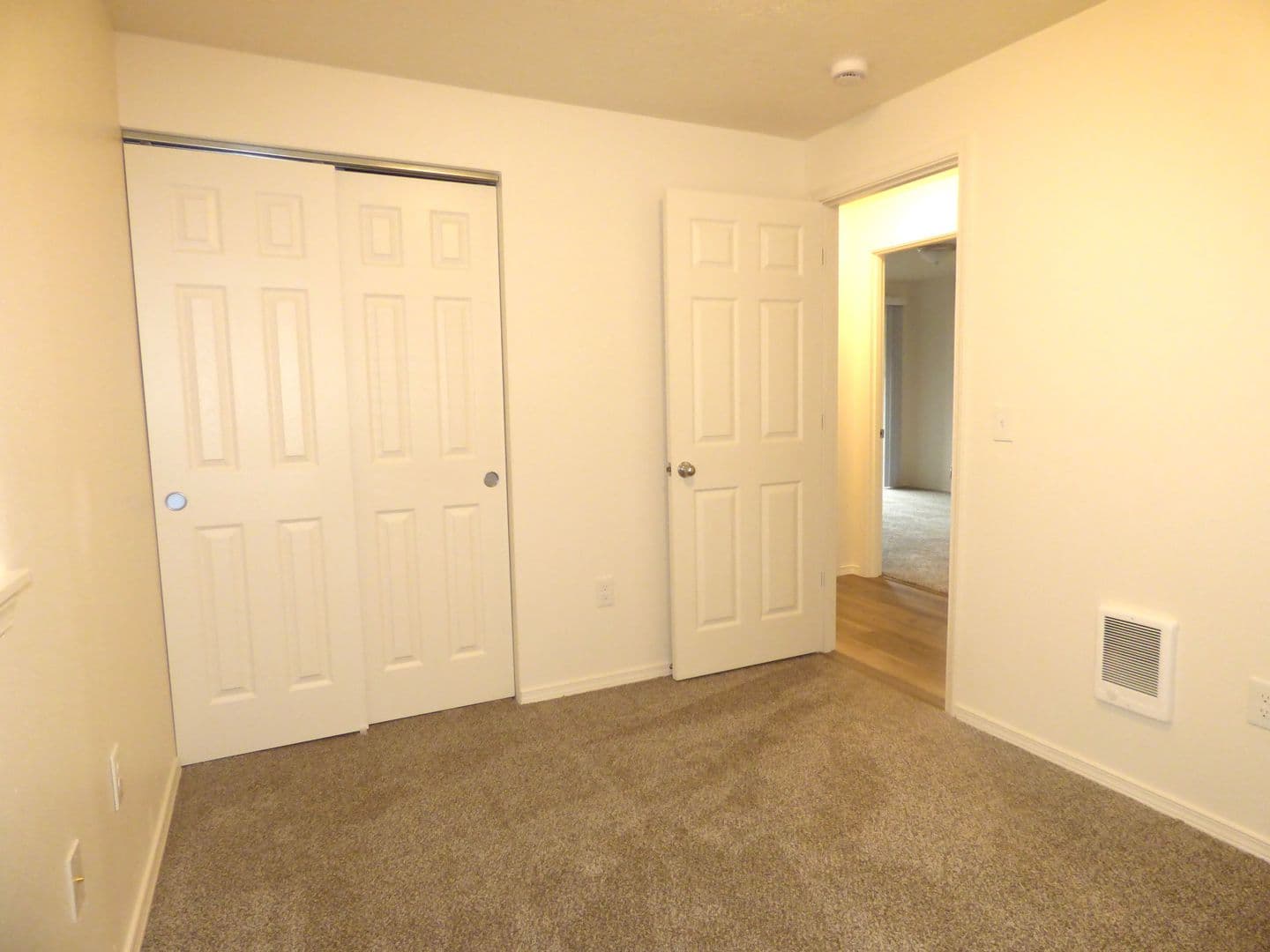 Salem Apartment: 228 Stoneway Dr NW #200