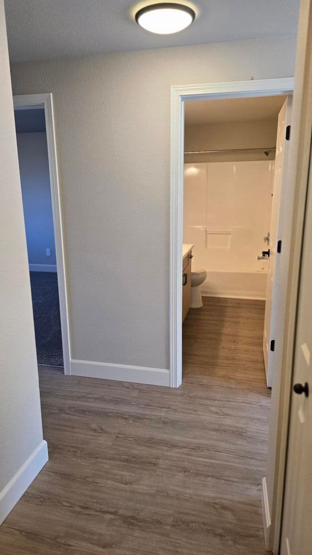 Salem Apartment: 3684 Fisher Rd NE