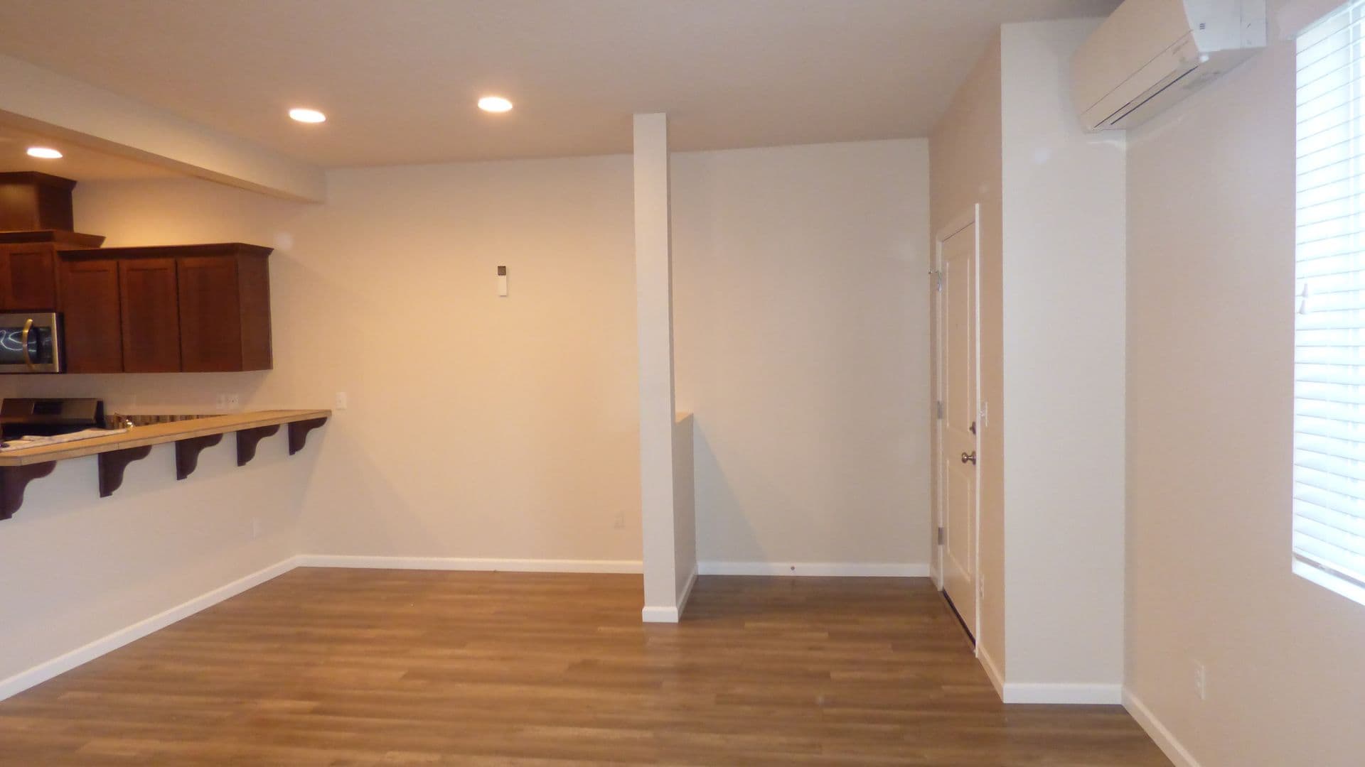 Salem House: 5757 Joynak St S