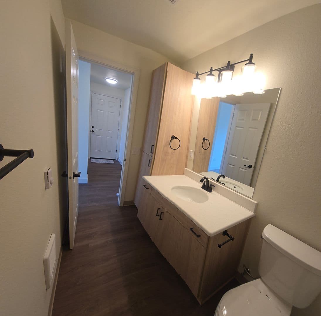 Salem Apartment: 3684 Fisher Rd NE