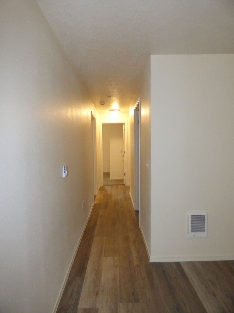 Salem Apartment: 228 Stoneway Dr NW #200