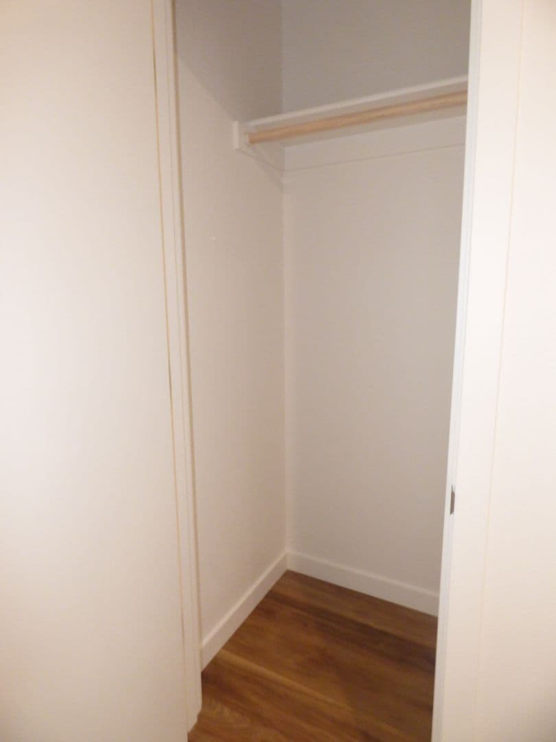 Lebanon Apartment: 50 Market St