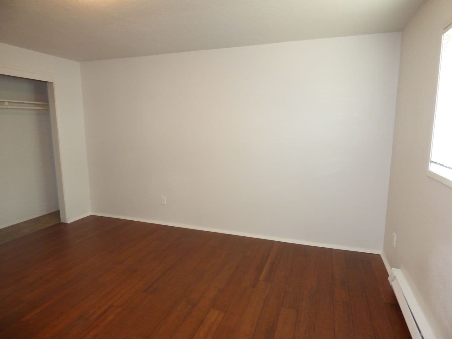 Salem Apartment: 805-875 Gerth Ave NW