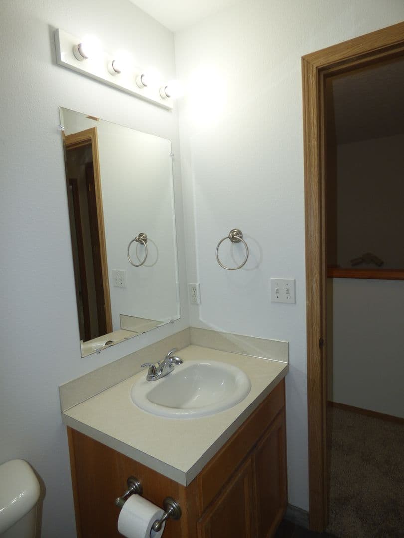 Amity Apartment: 102/104/106 Rice LN