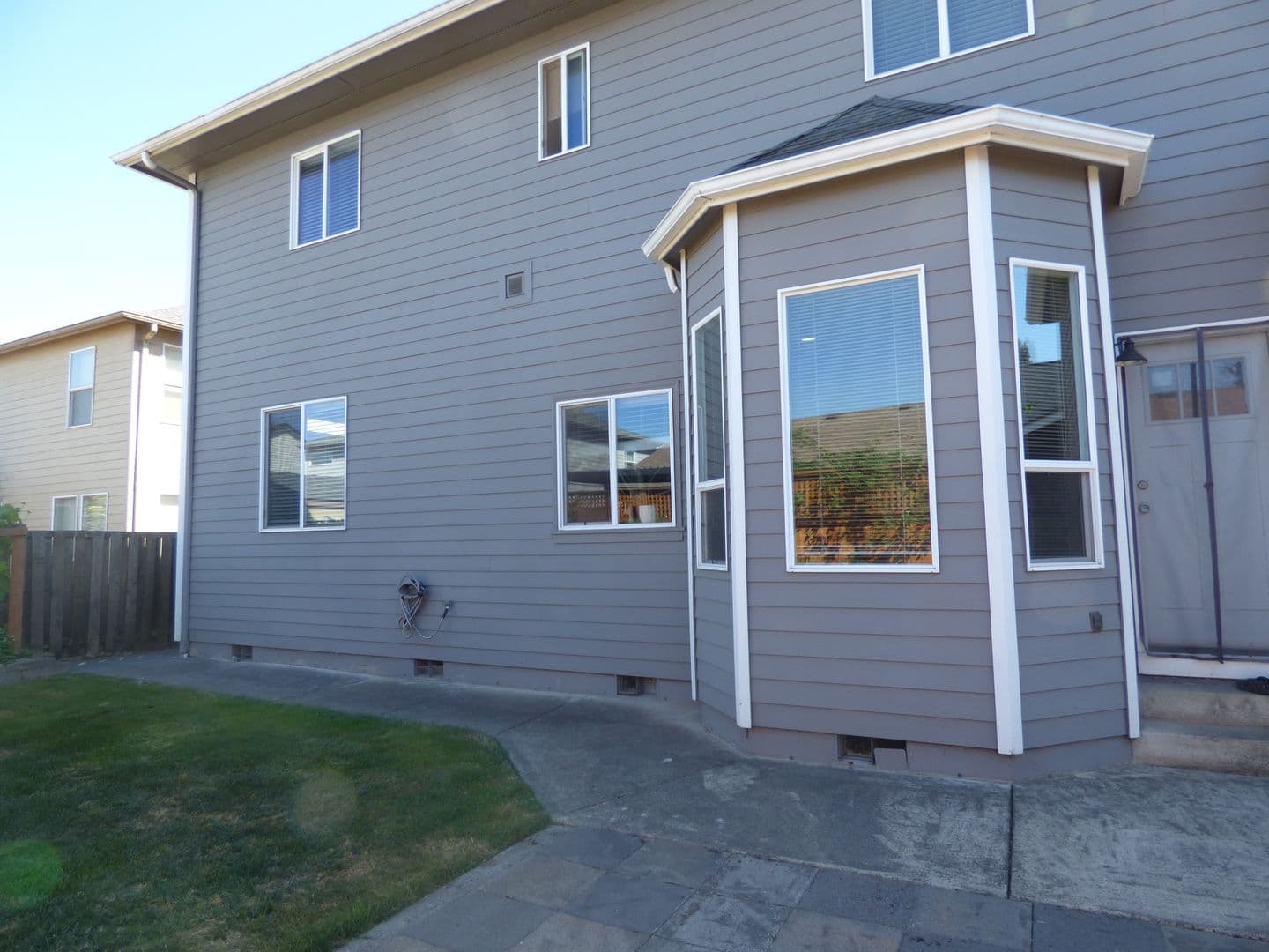 Salem House: 4465 Countryside Ct NE