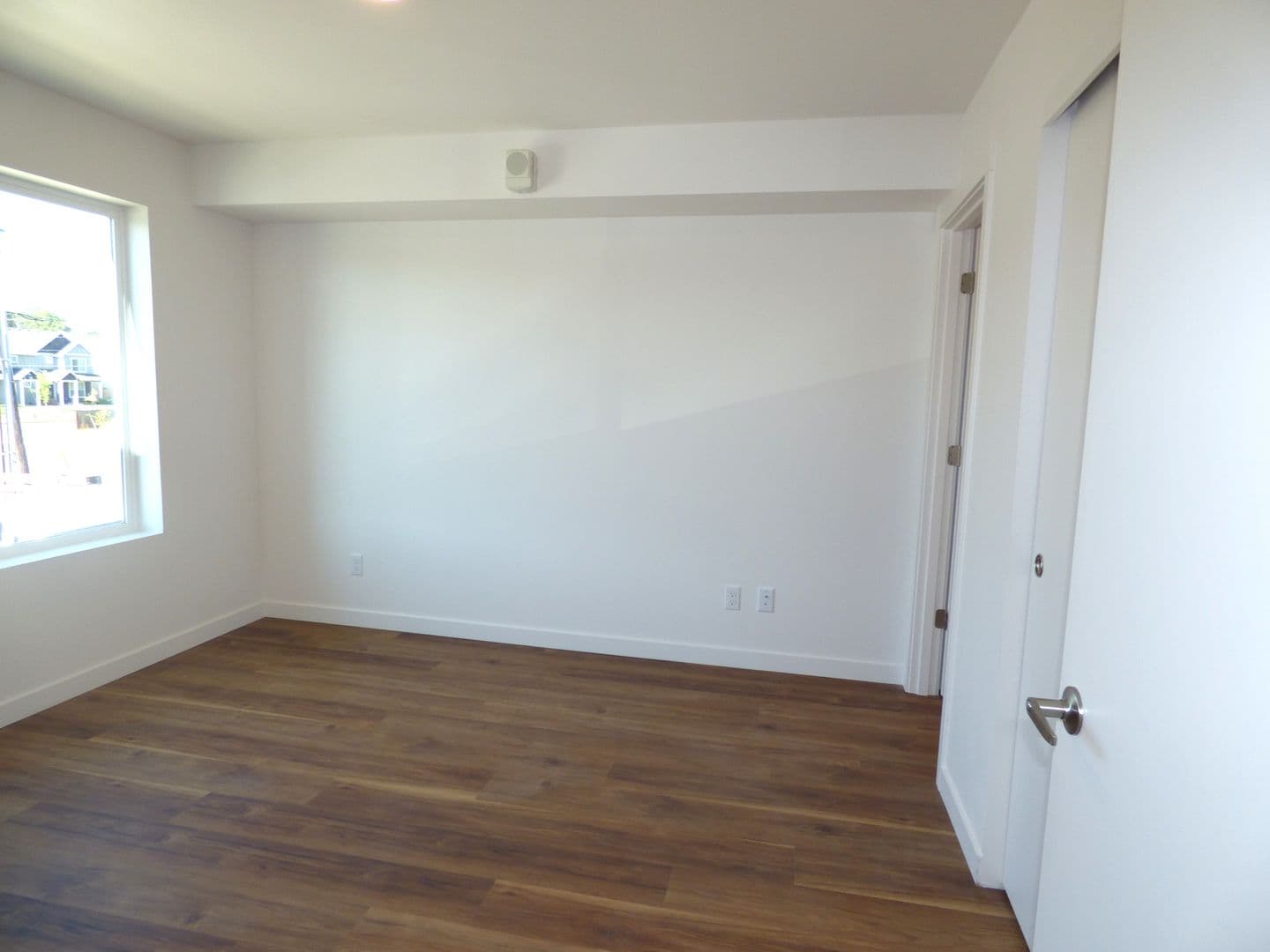 Lebanon Apartment: 50 Market St
