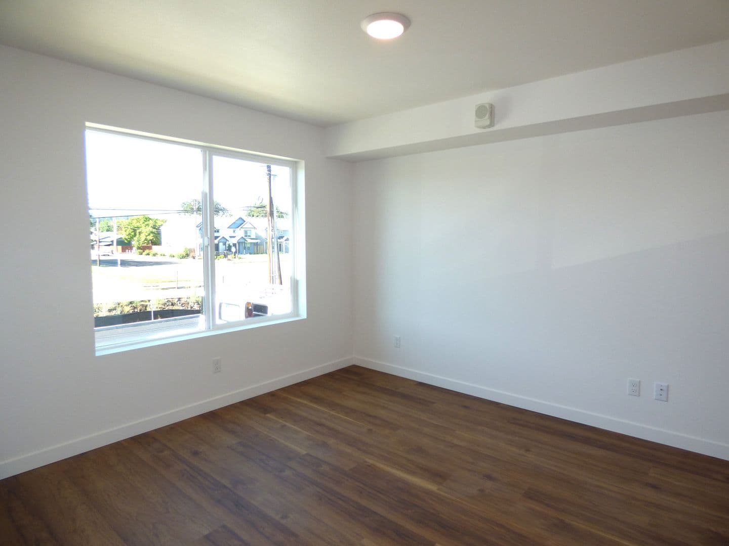Lebanon Apartment: 50 Market St