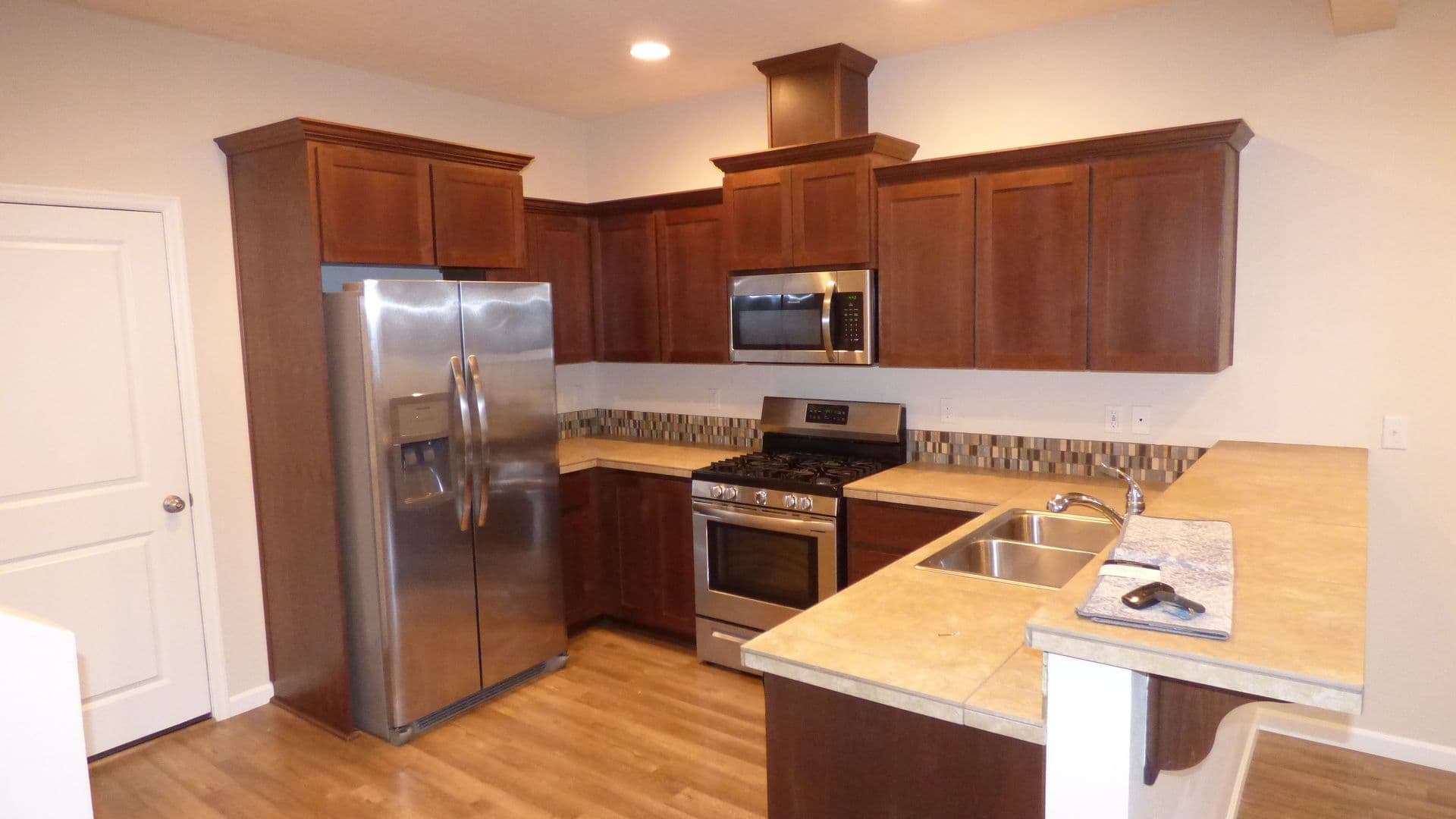 Salem House: 5757 Joynak St S