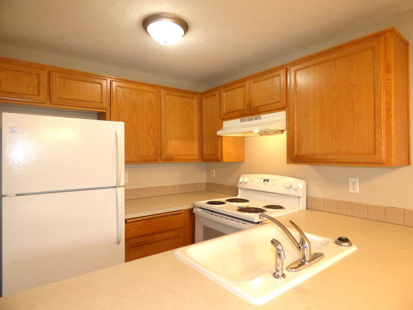 Amity Apartment: 102/104/106 Rice LN