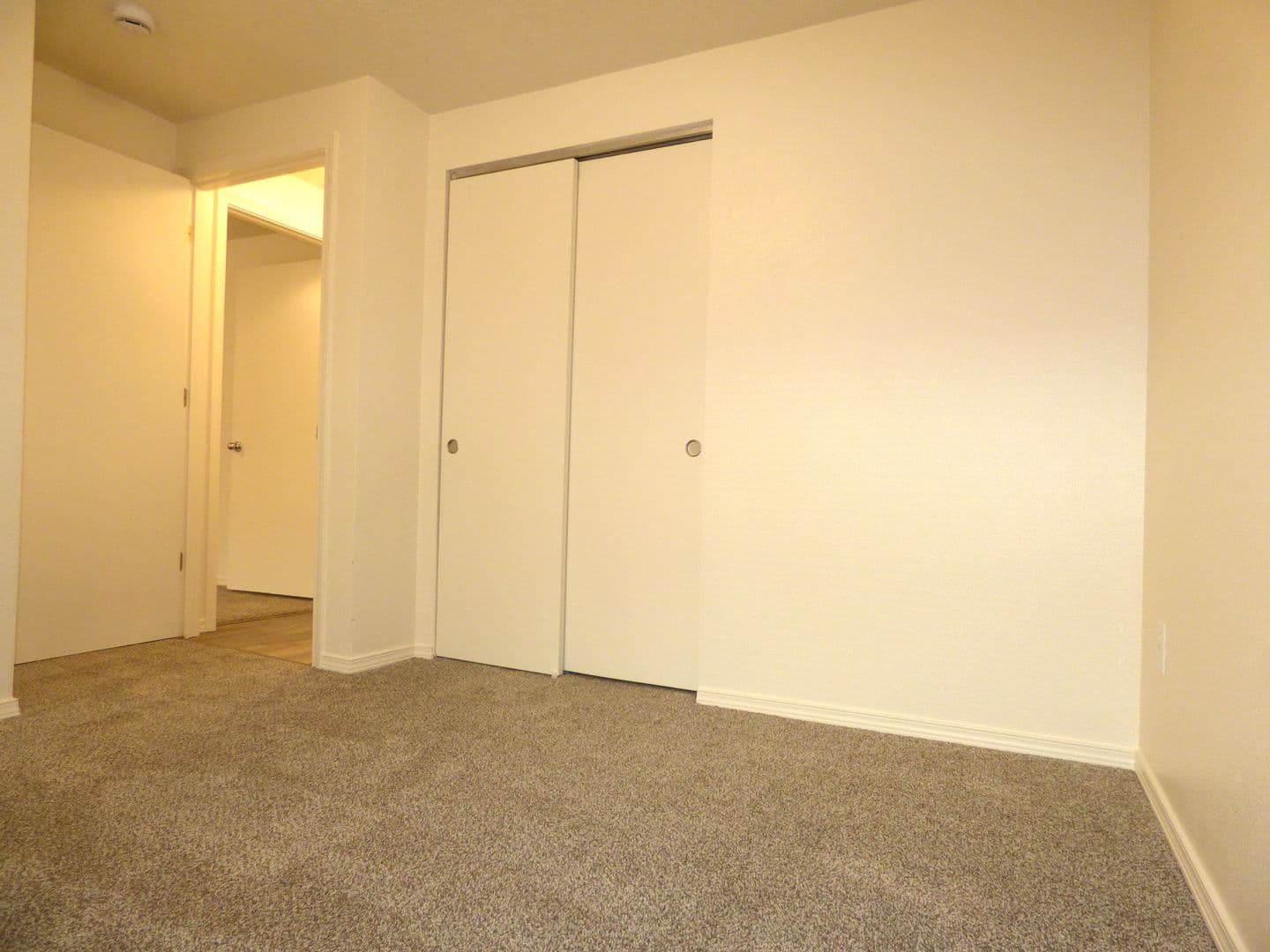 Salem Apartment: 228 Stoneway Dr NW #100