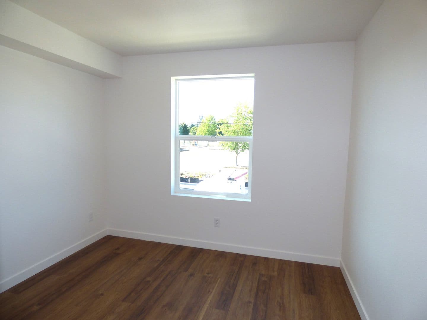 Lebanon Apartment: 50 Market St