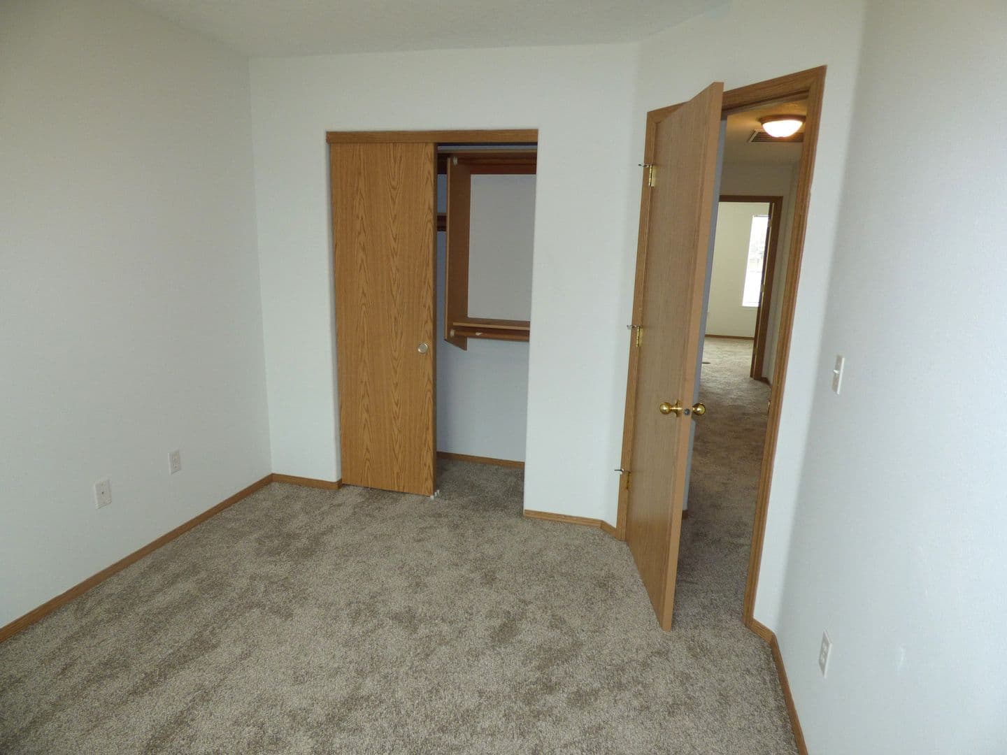 Amity Apartment: 102/104/106 Rice LN