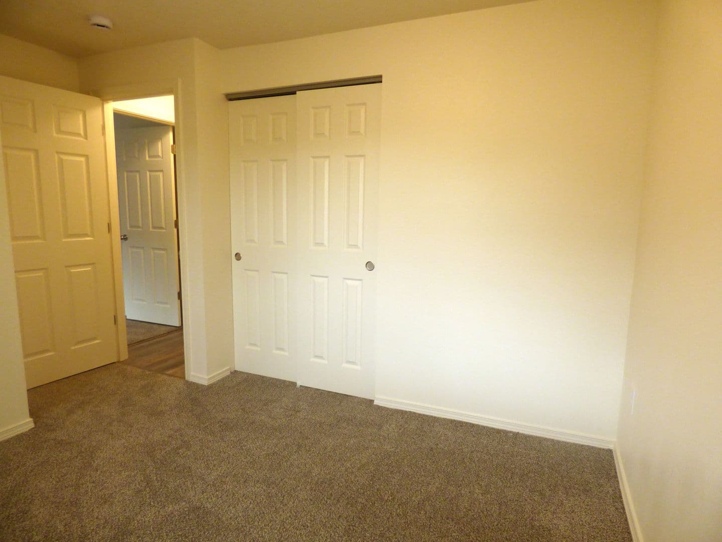 Salem Apartment: 228 Stoneway Dr NW #200