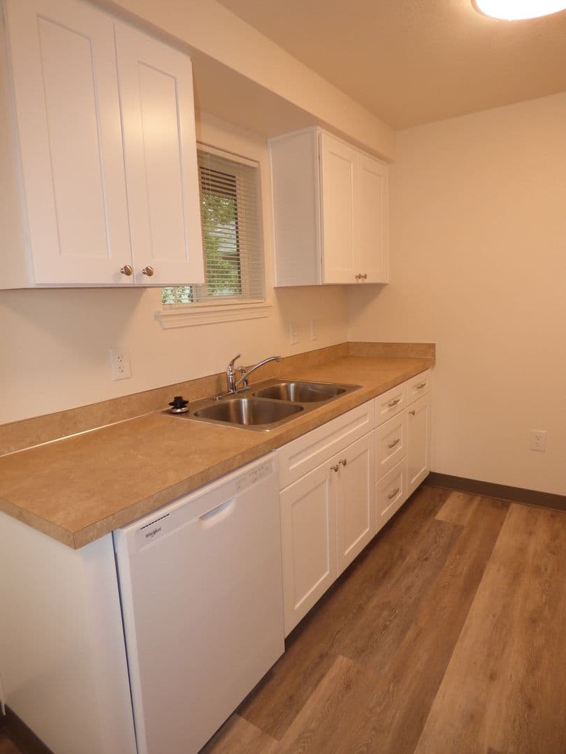 Salem Apartment: 228 Stoneway Dr NW #200