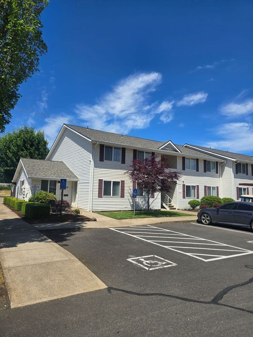 Salem Apartment: 3684 Fisher Rd NE