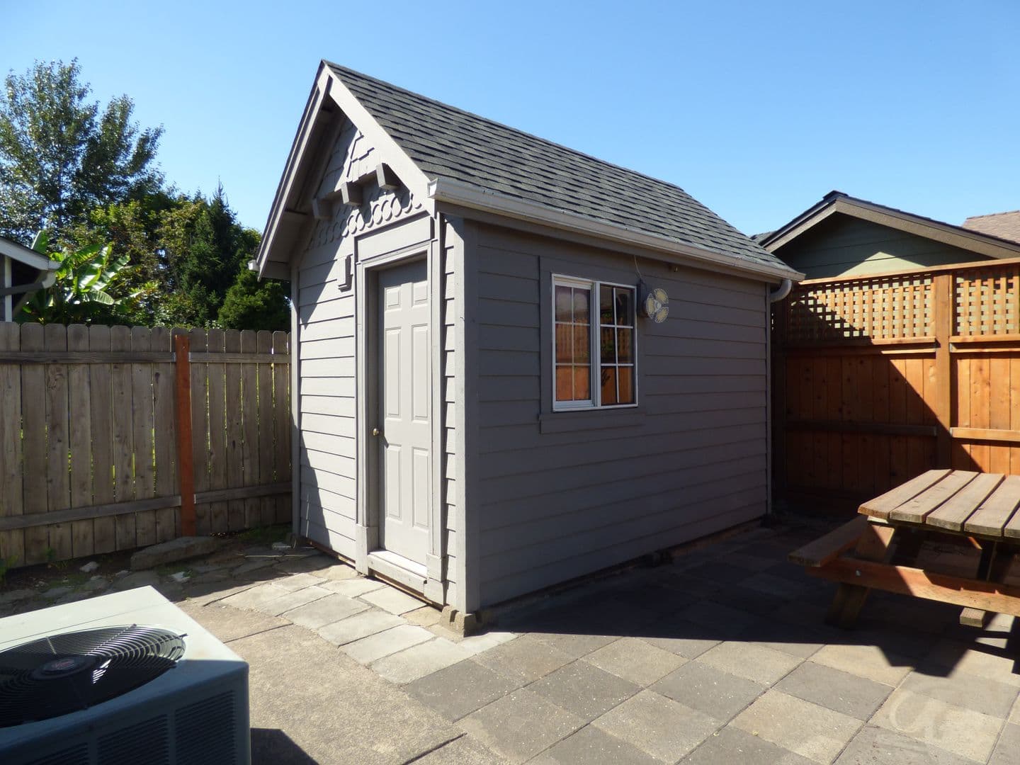 Salem House: 4465 Countryside Ct NE