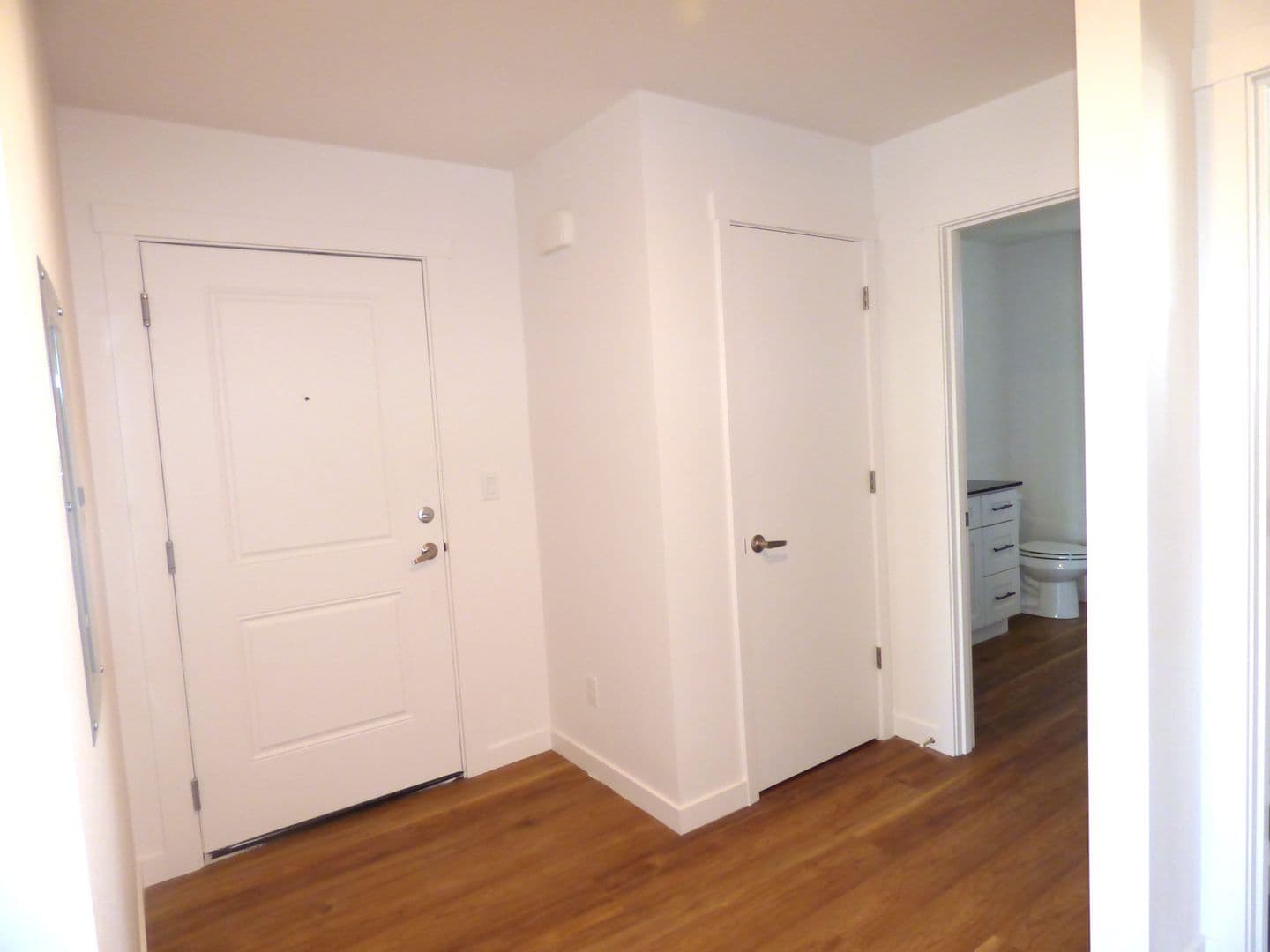 Lebanon Apartment: 50 Market St