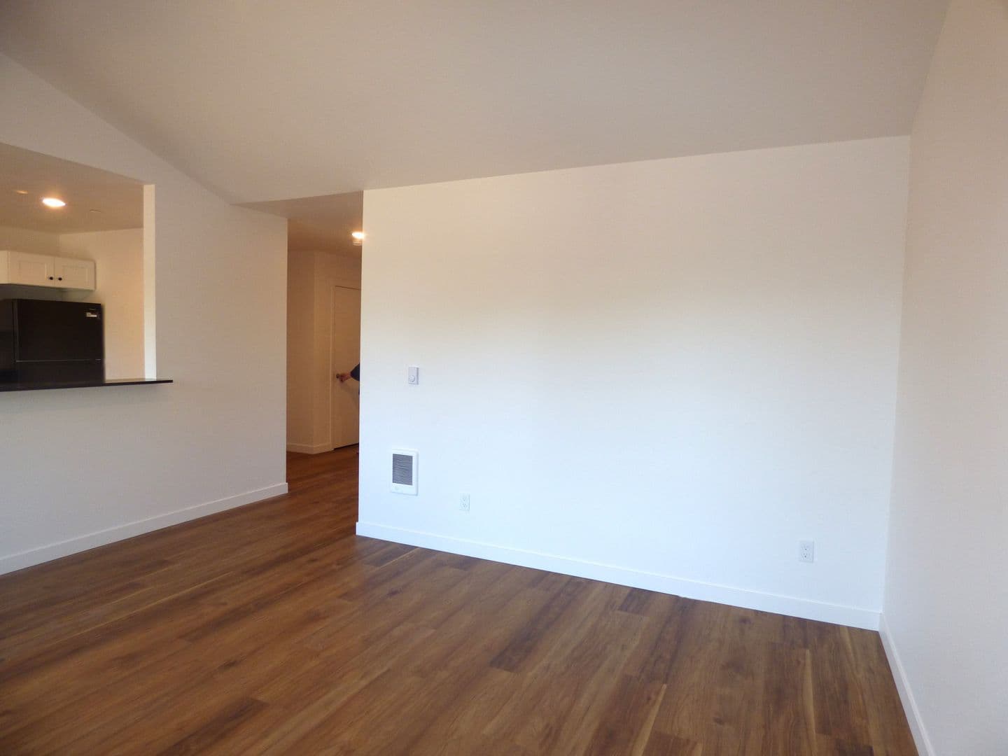 Lebanon Apartment: 50 Market St
