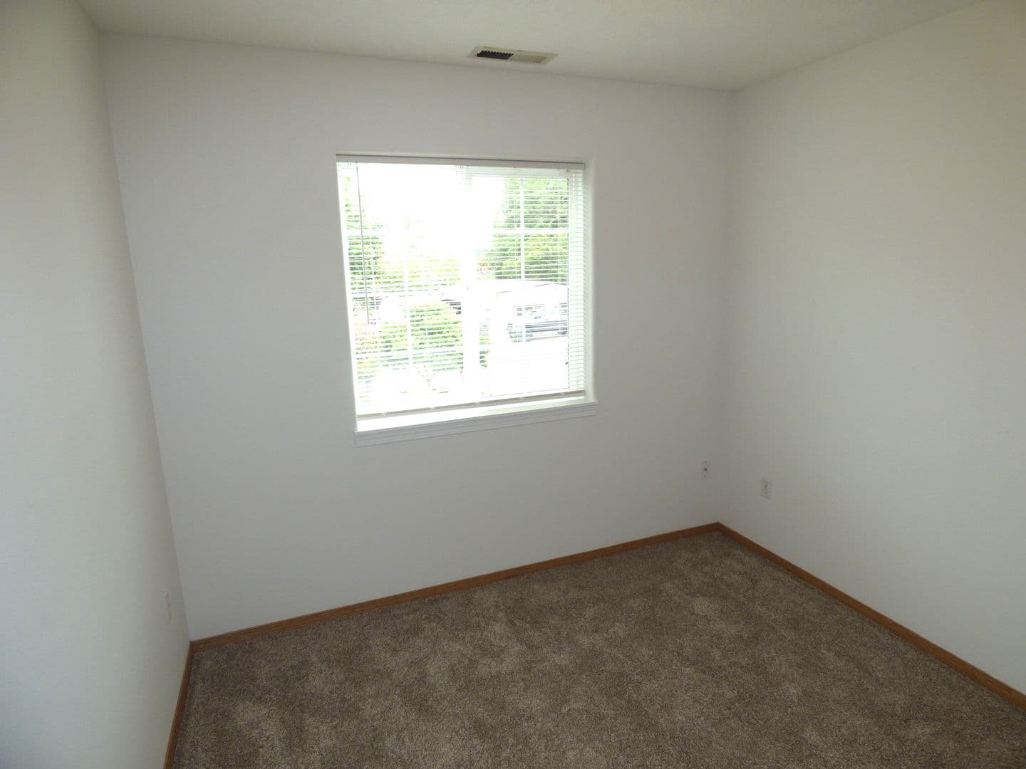 Amity Apartment: 102/104/106 Rice LN