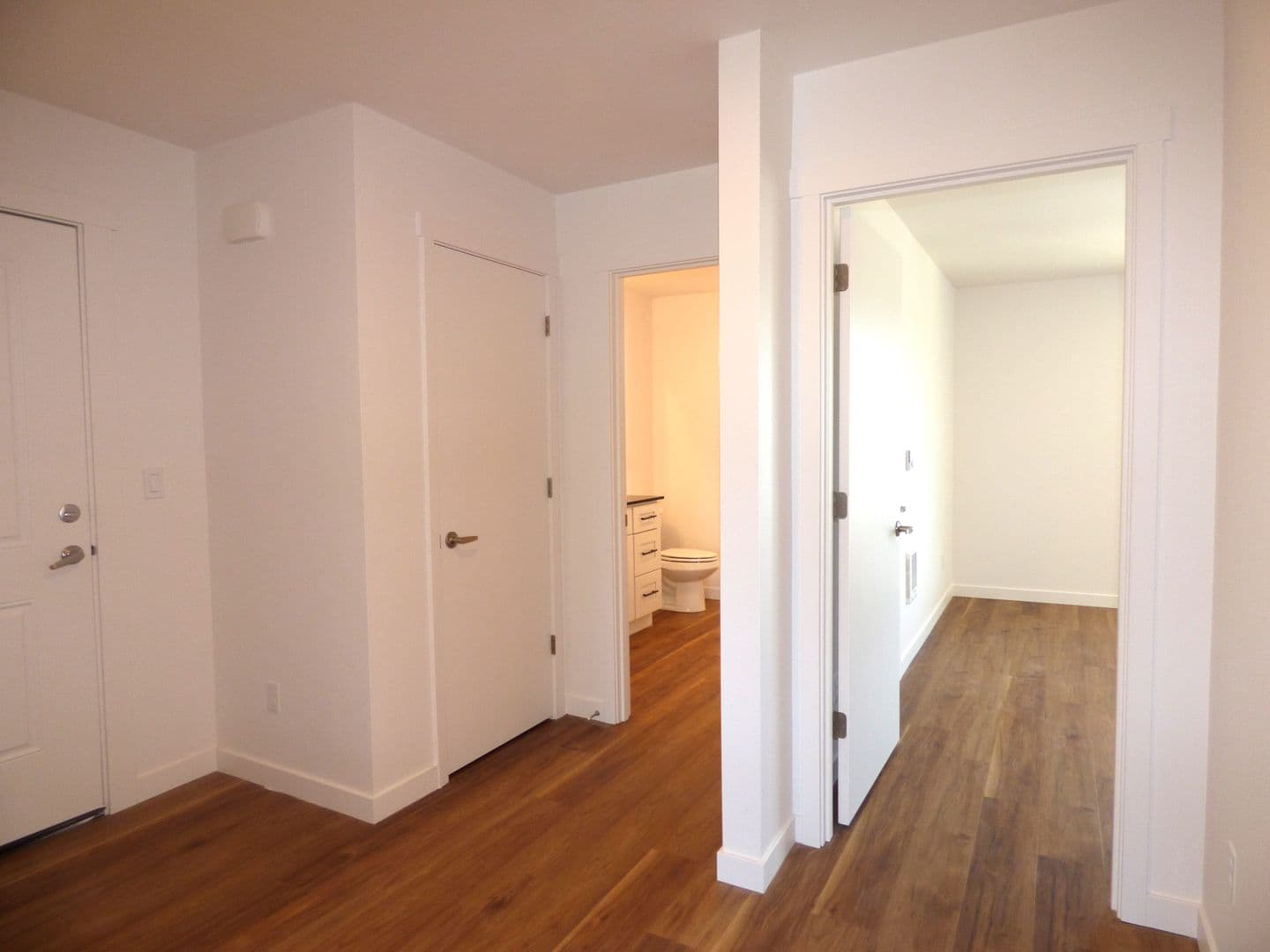 Lebanon Apartment: 50 Market St