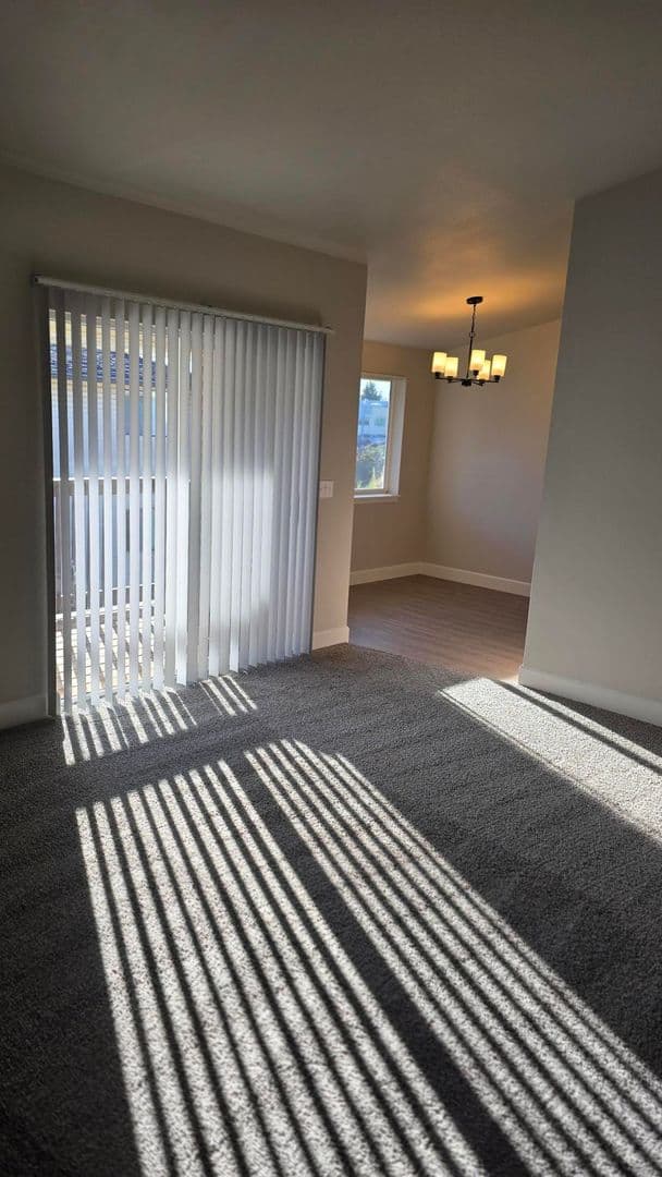 Salem Apartment: 3684 Fisher Rd NE