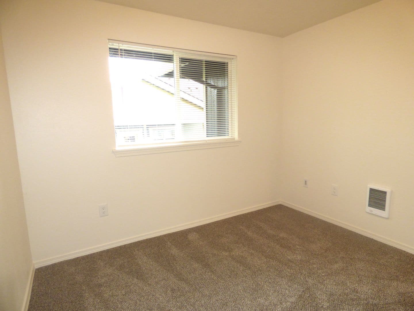 Salem Apartment: 228 Stoneway Dr NW #200