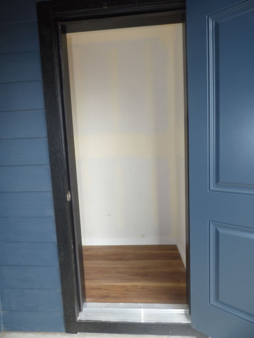 Lebanon Apartment: 50 Market St