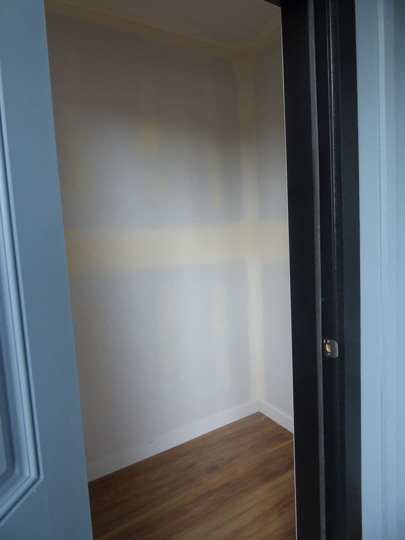 Lebanon Apartment: 50 Market St