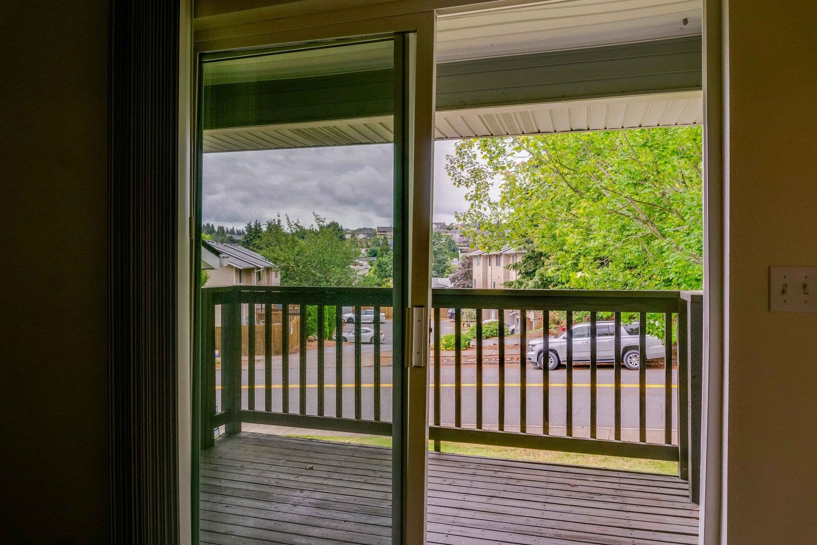 Salem Apartment: 2195 Maplewood Dr S