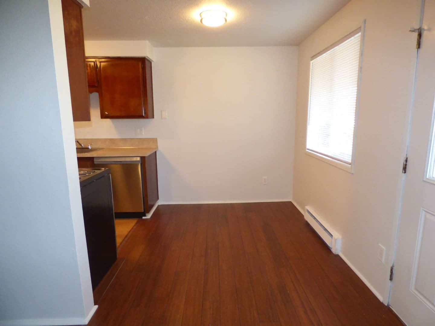 Salem Apartment: 805-875 Gerth Ave NW