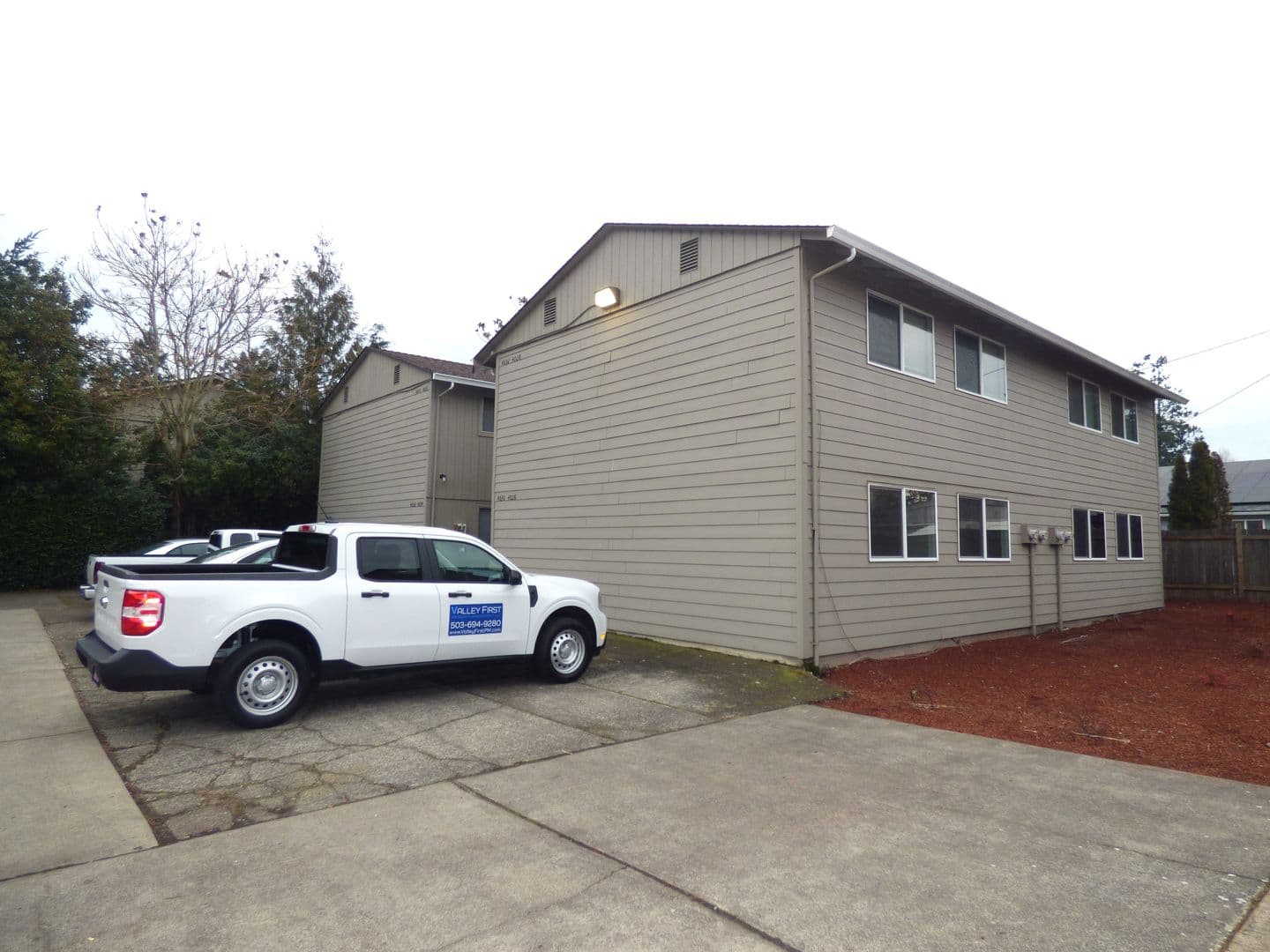 Keizer Apartment: 4014-4040 Arleta Ave NE