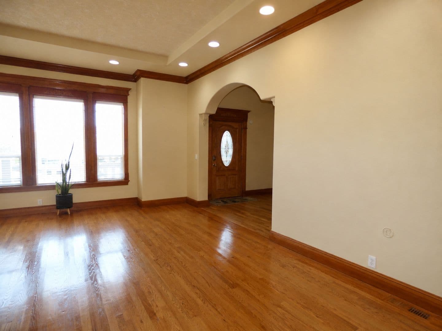 Salem House: 4465 Countryside Ct NE