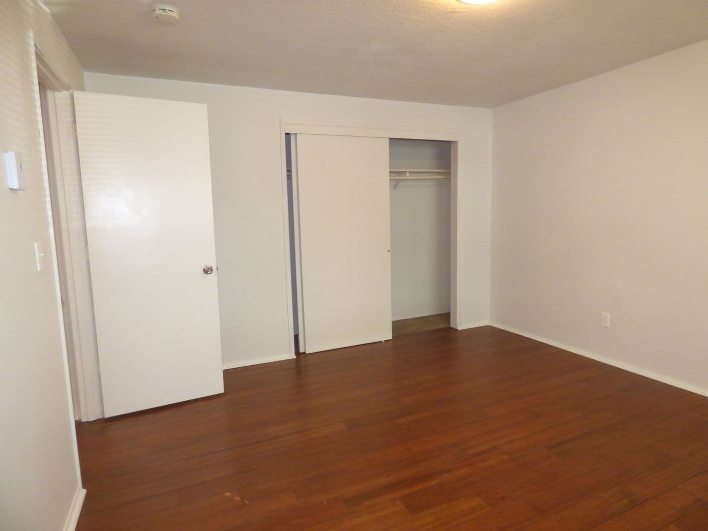 Salem Apartment: 805-875 Gerth Ave NW