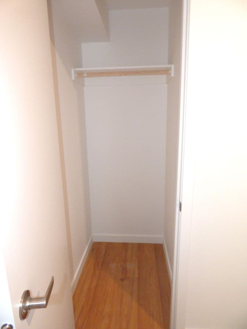 Lebanon Apartment: 50 Market St