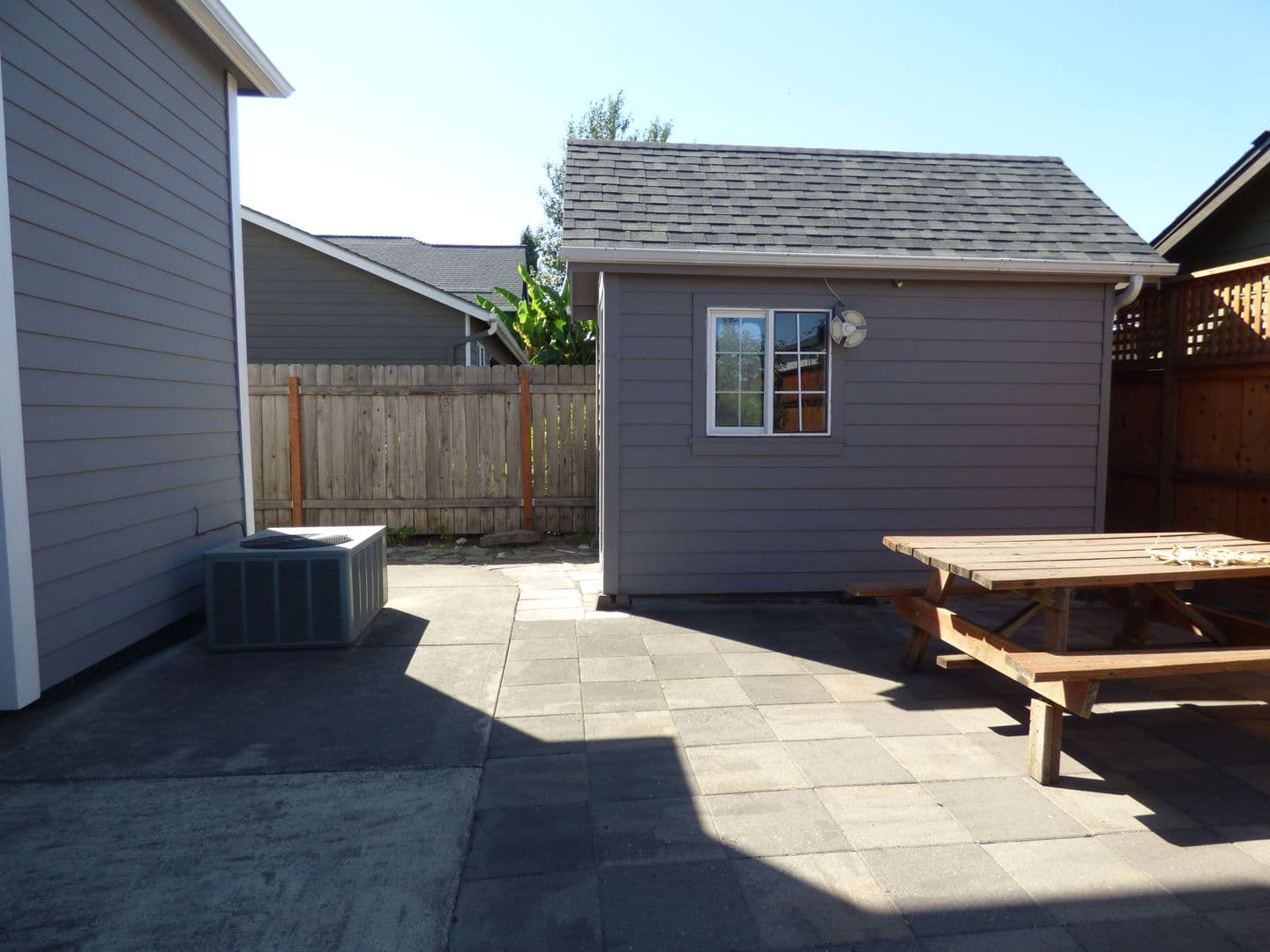 Salem House: 4465 Countryside Ct NE