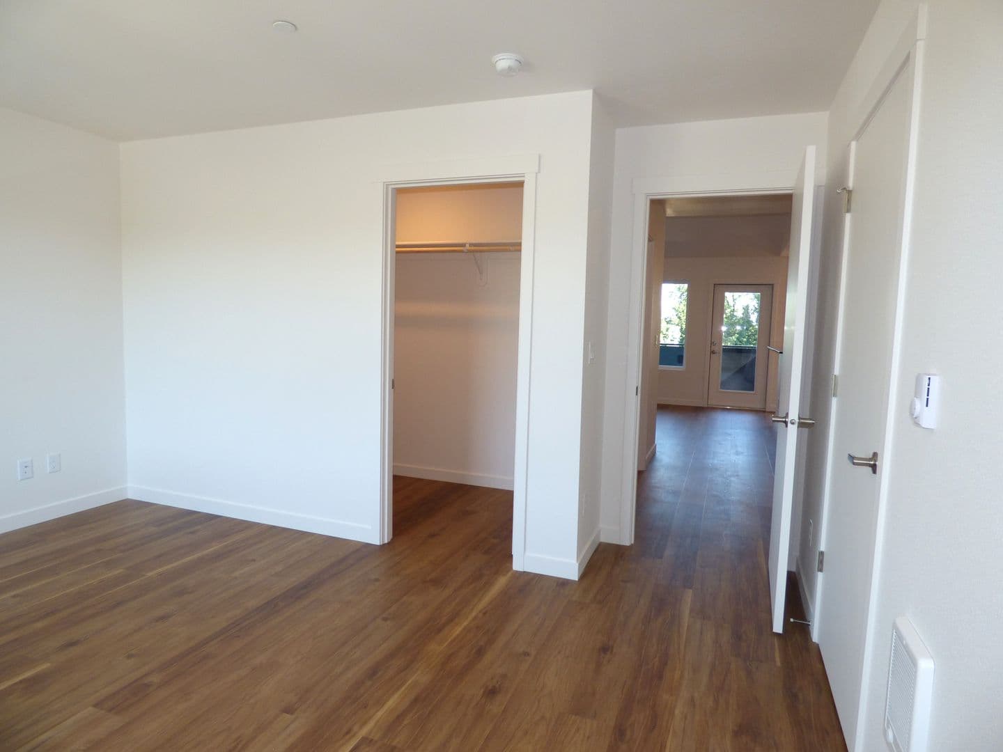 Lebanon Apartment: 50 Market St