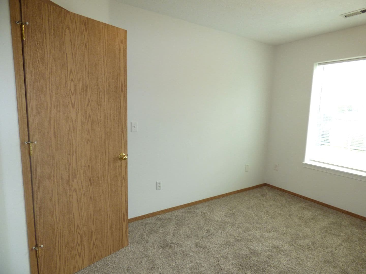 Amity Apartment: 102/104/106 Rice LN