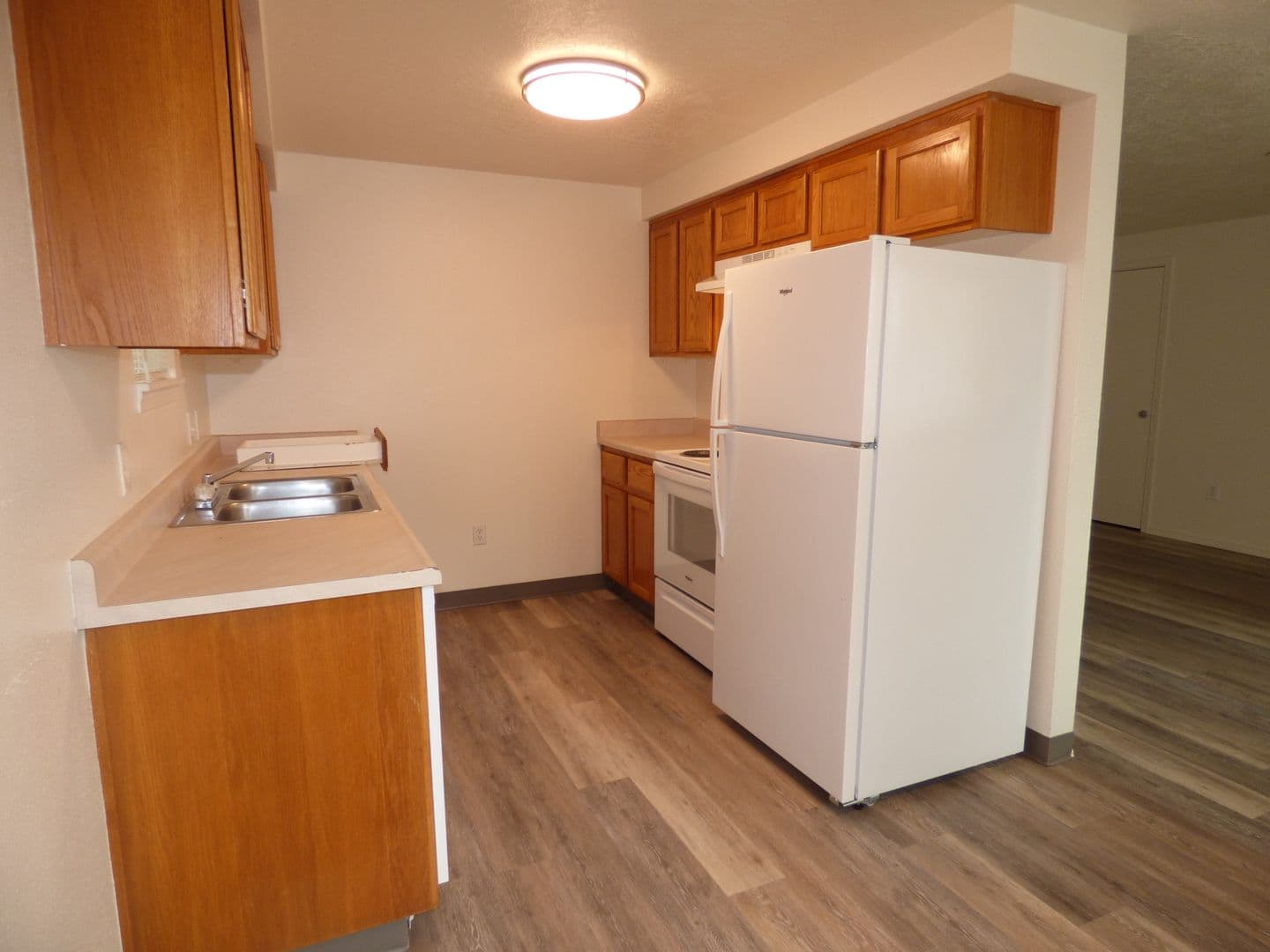 Salem Apartment: 228 Stoneway Dr NW #100