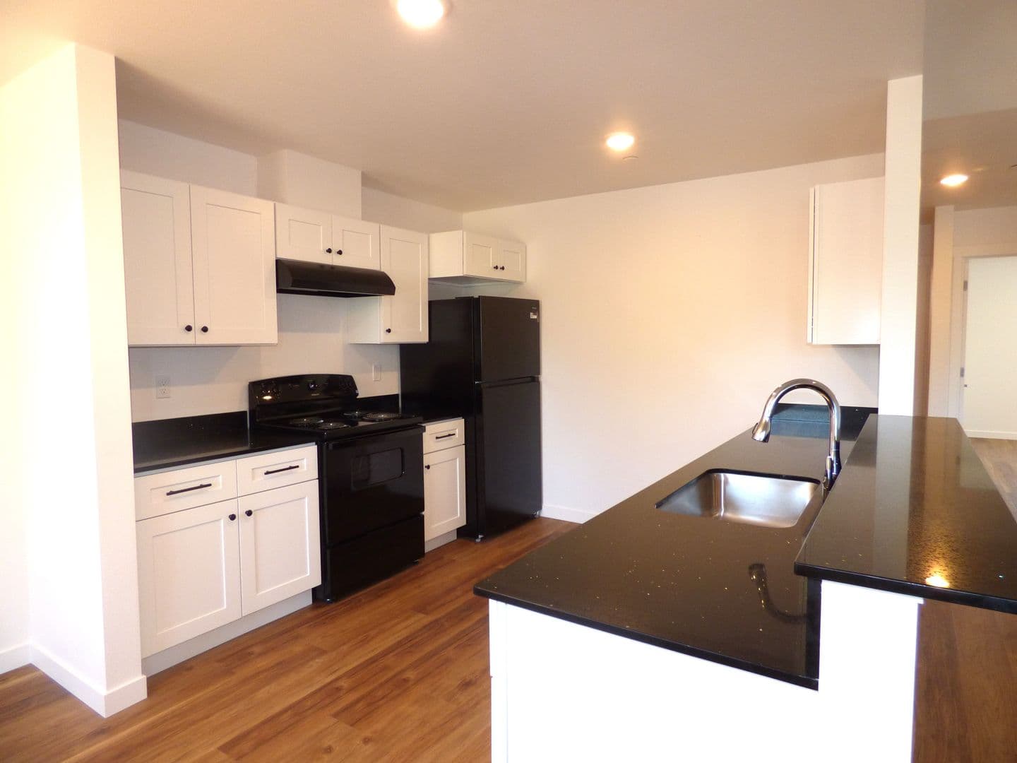 Lebanon Apartment: 50 Market St