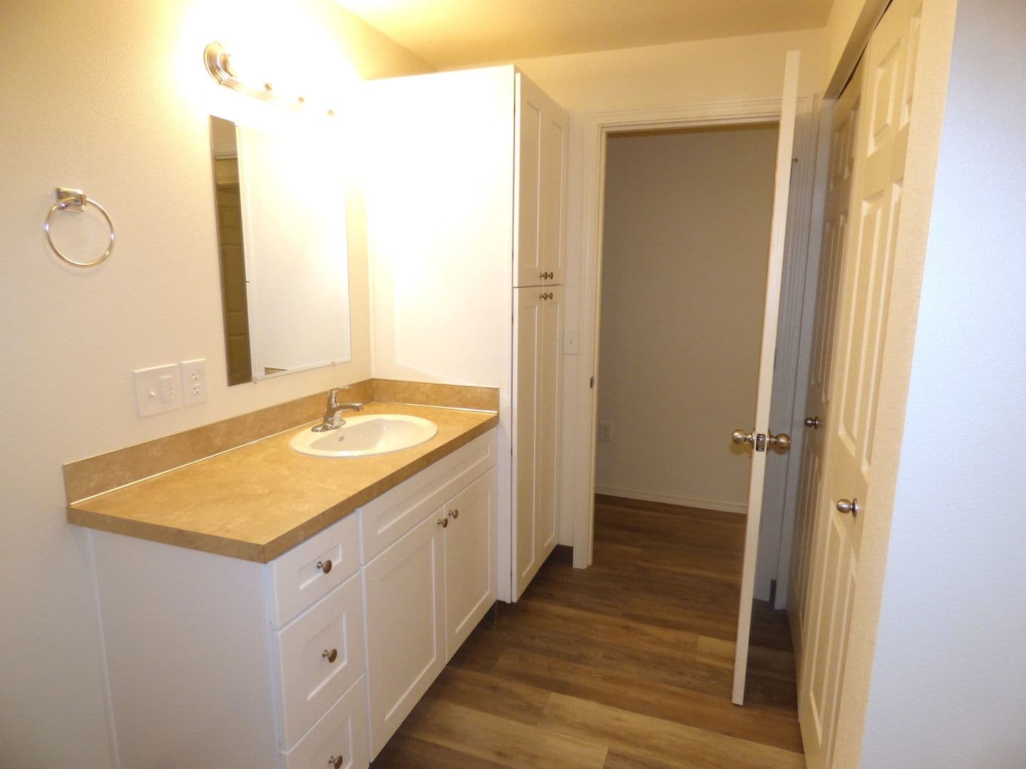 Salem Apartment: 228 Stoneway Dr NW #200