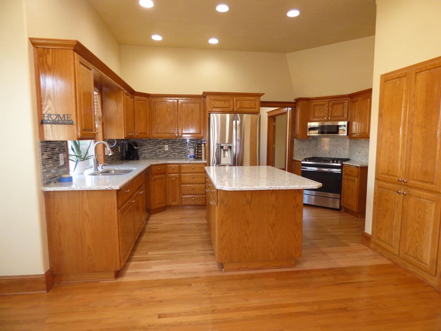 Salem House: 4465 Countryside Ct NE