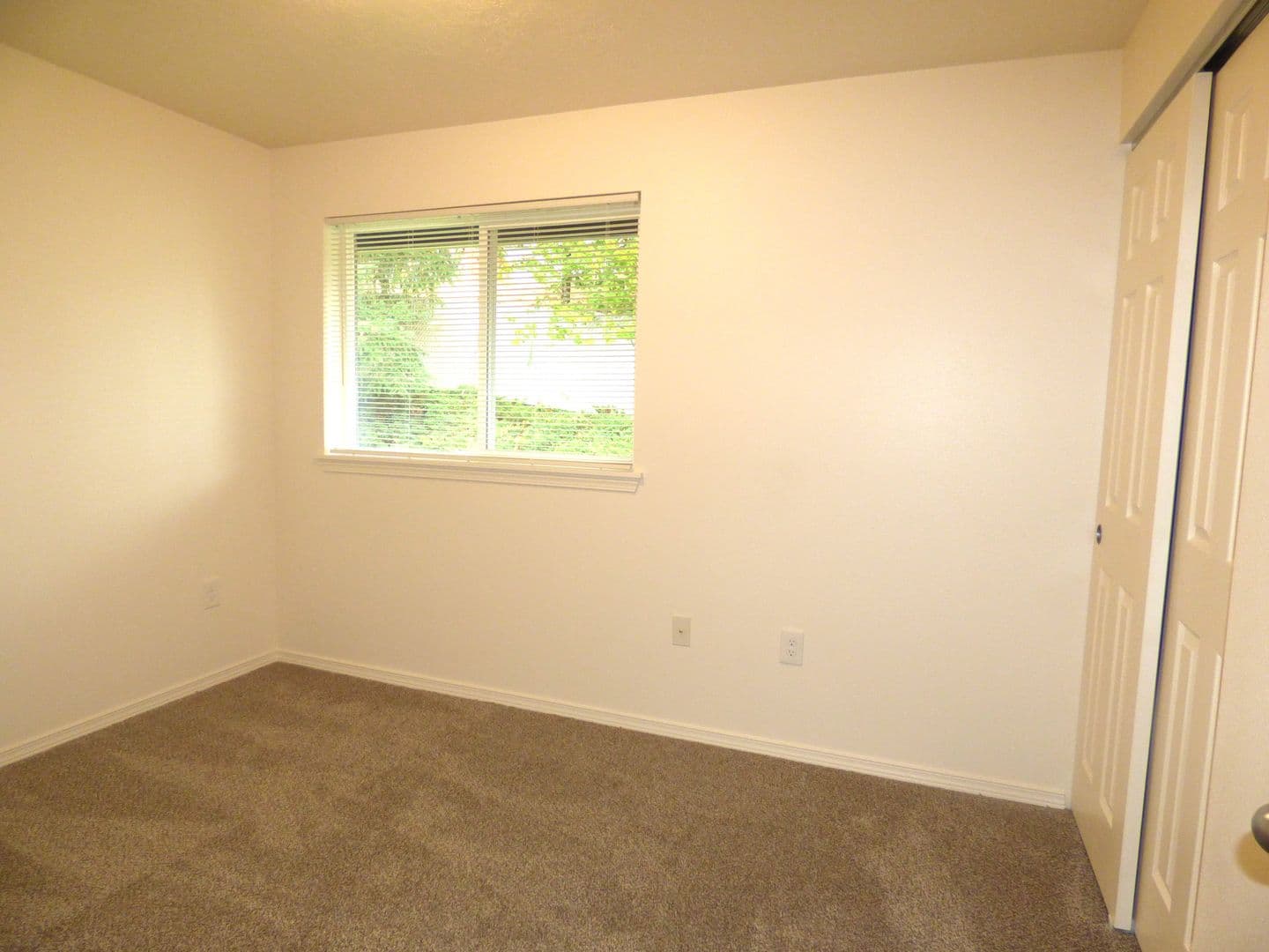 Salem Apartment: 228 Stoneway Dr NW #200