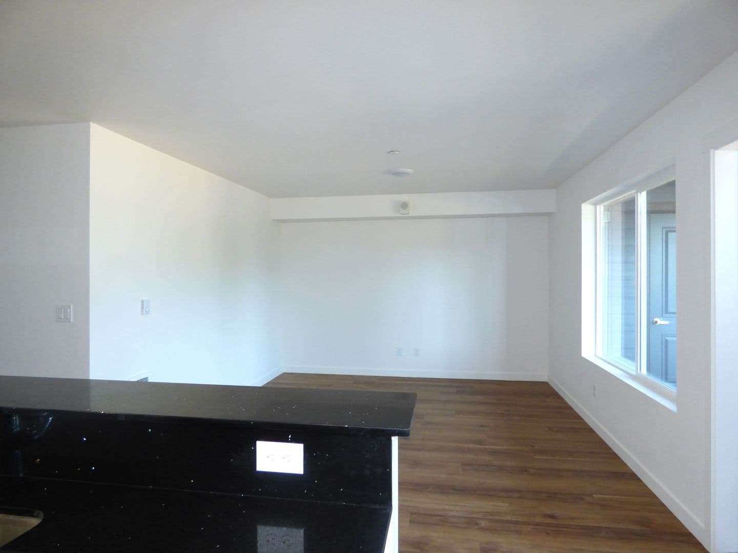 Lebanon Apartment: 50 Market St