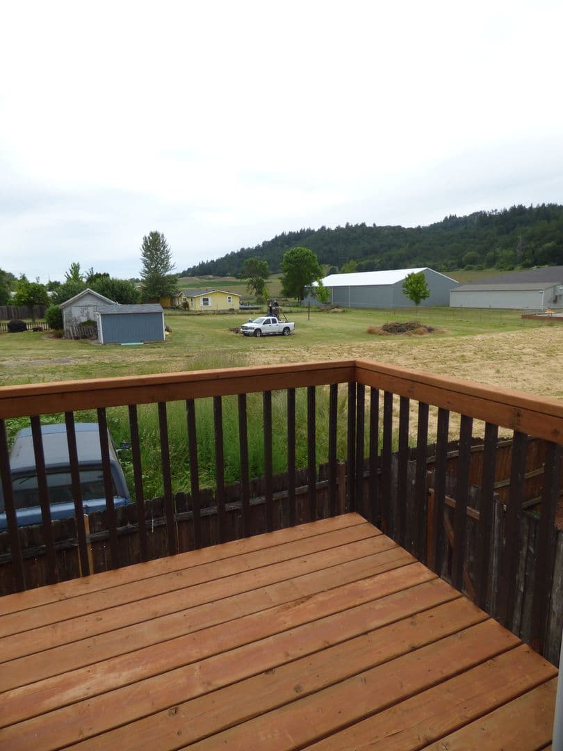 Amity Apartment: 102/104/106 Rice LN