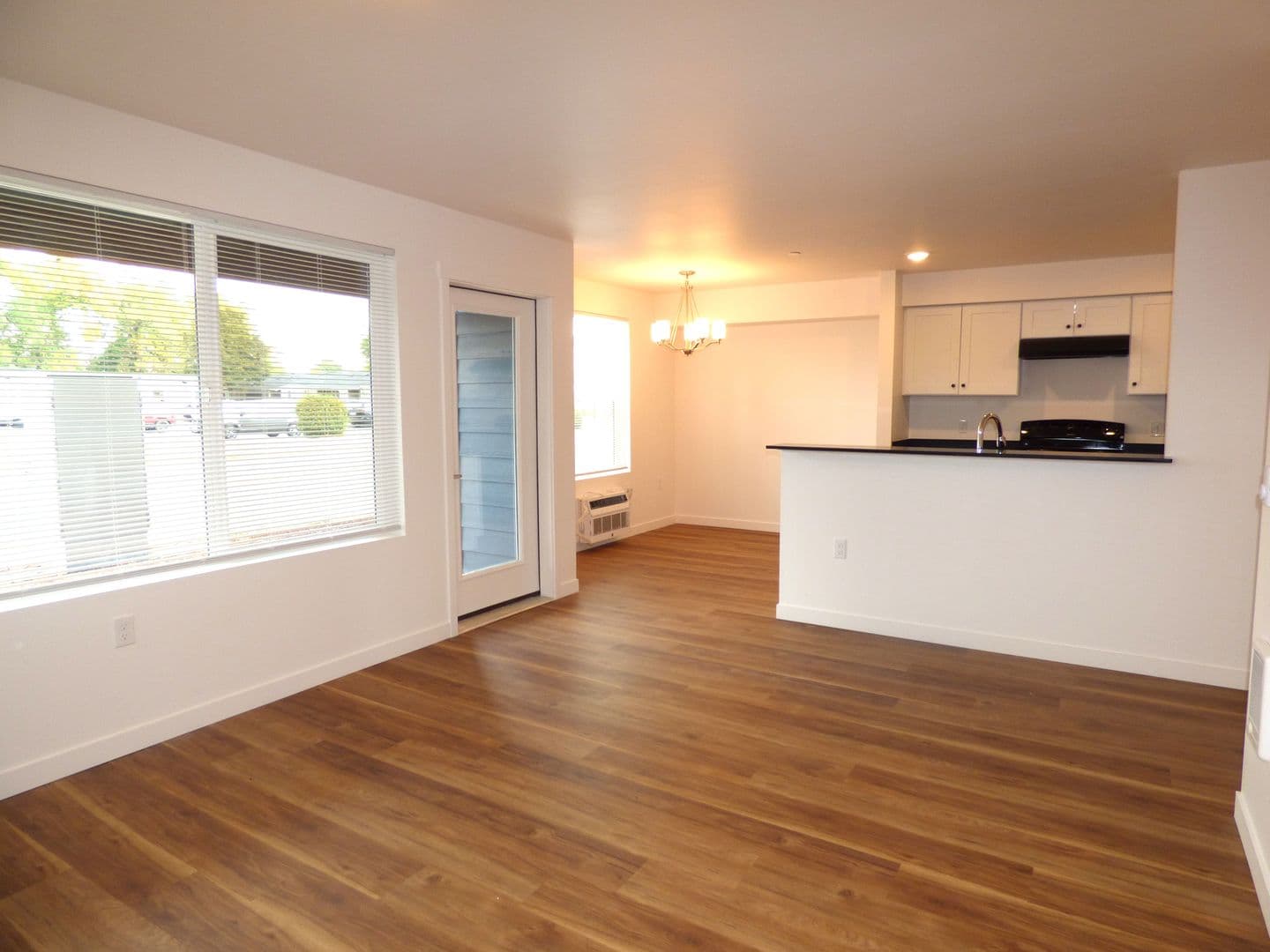 Lebanon Apartment: 50 Market St