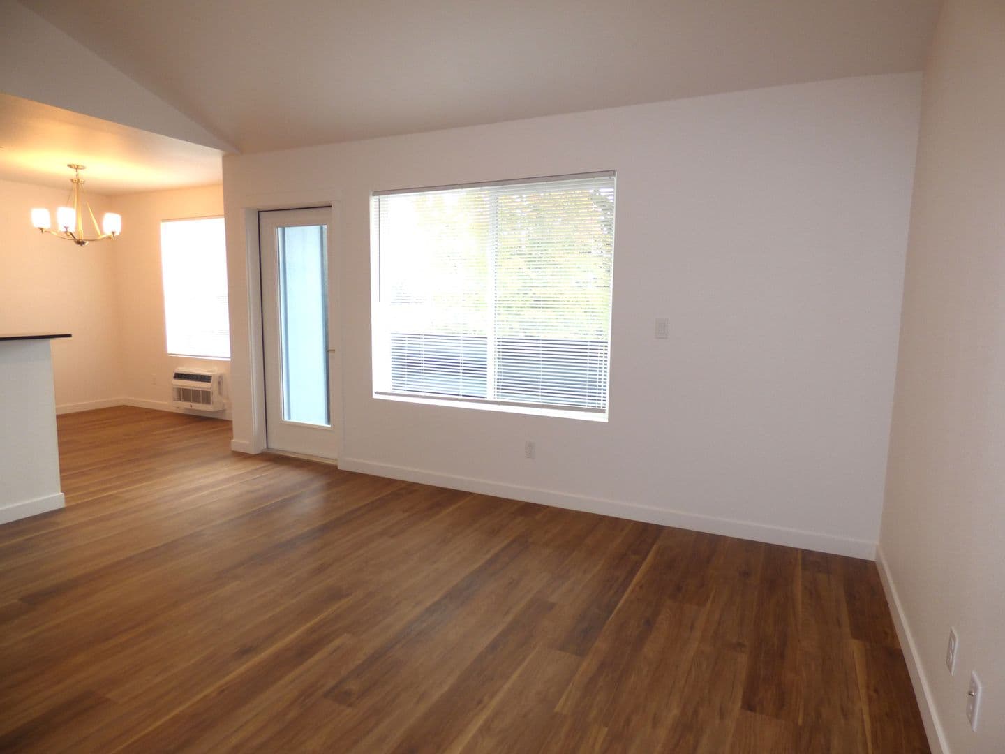 Lebanon Apartment: 50 Market St
