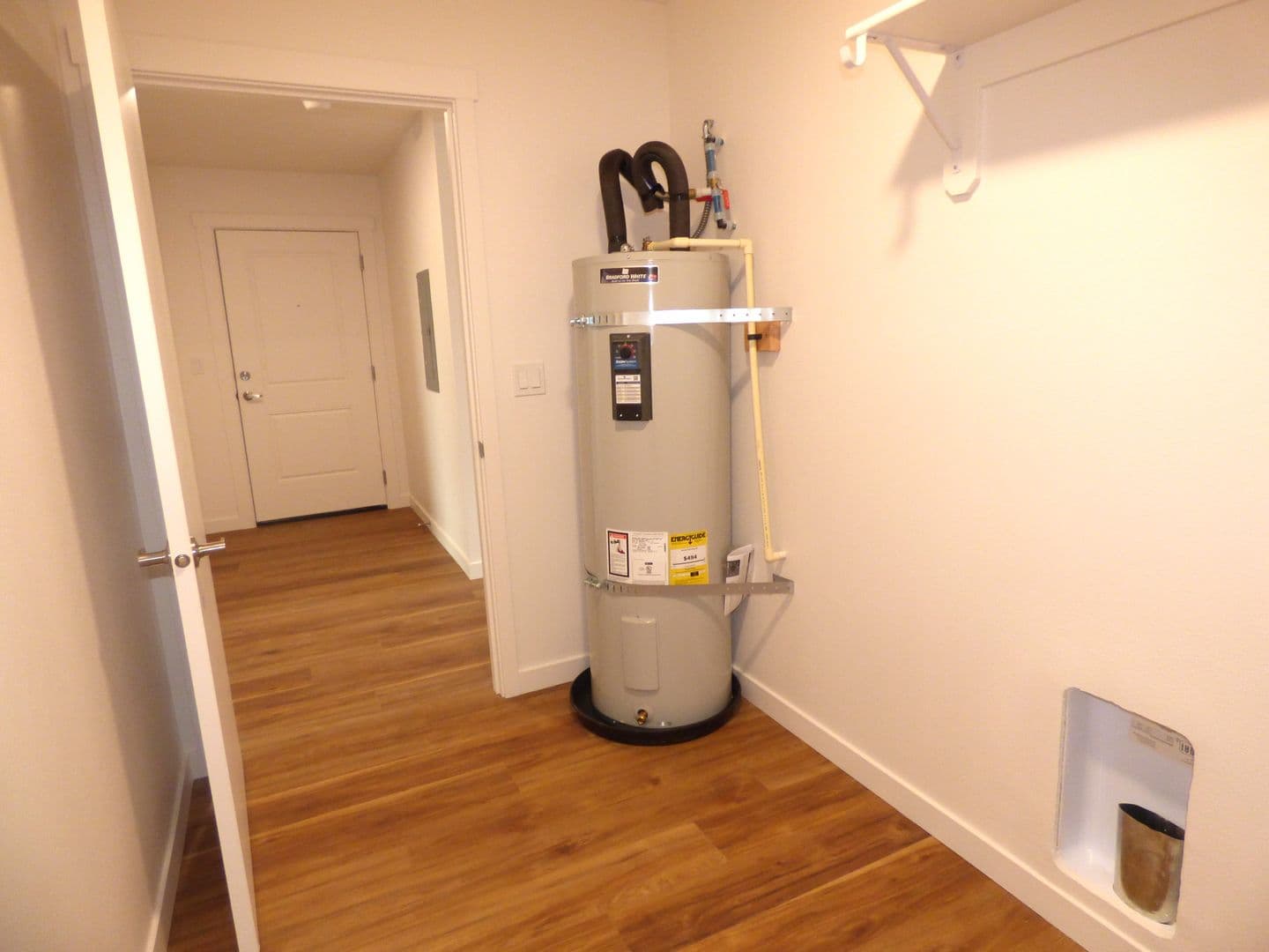 Lebanon Apartment: 50 Market St
